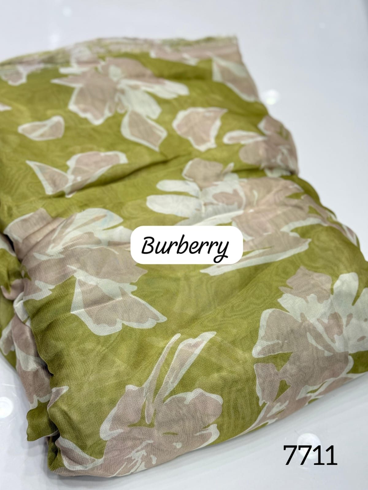 Burberry Allover
